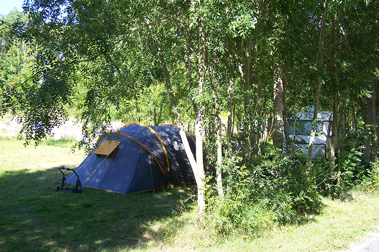 Le camping Fleurs des Champs à Arces à côté de Talmont et Meschers 