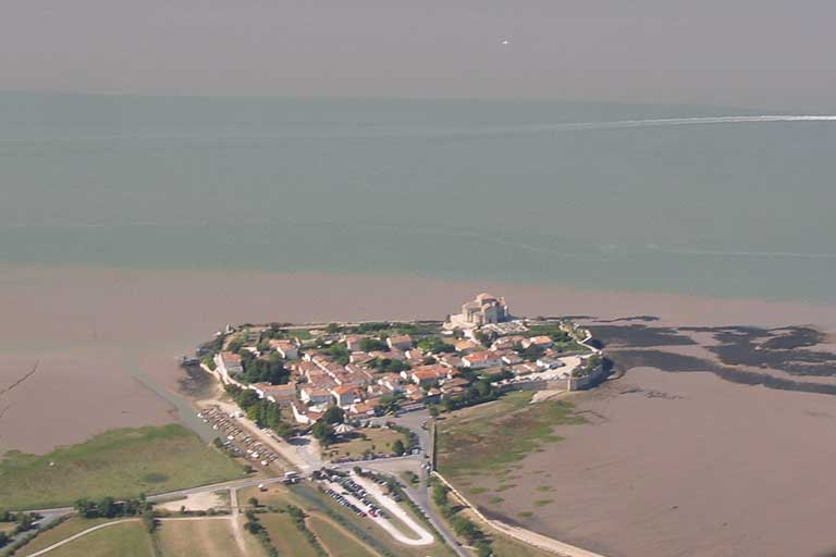 Un des plus beaux petits villages de notre région de France, Talmont sur gironde